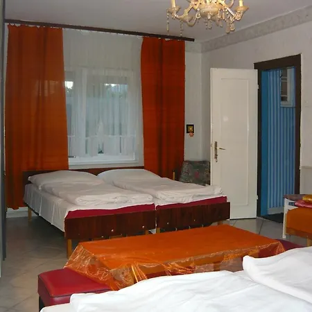 Youth Benjamin - Hostel